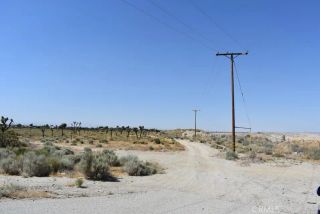 6201 E Pearblossom, Littlerock, CA 93543