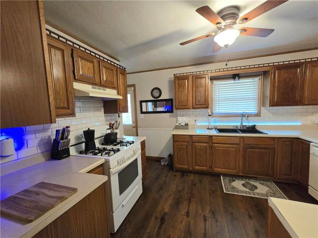 236 S Grand Ave Avenue, Sedalia, MO 65301