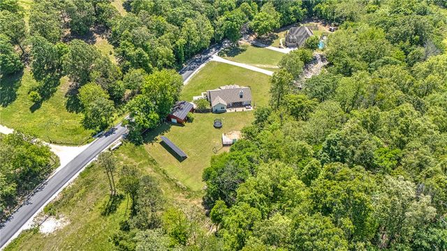 17595 Clear Water Road, Fayetteville, AR 72704