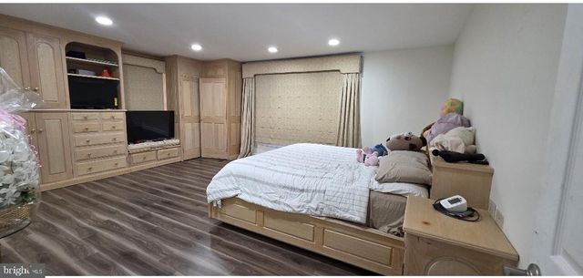 1752 OAK HILL DR, Huntingdon Valley, PA 19006