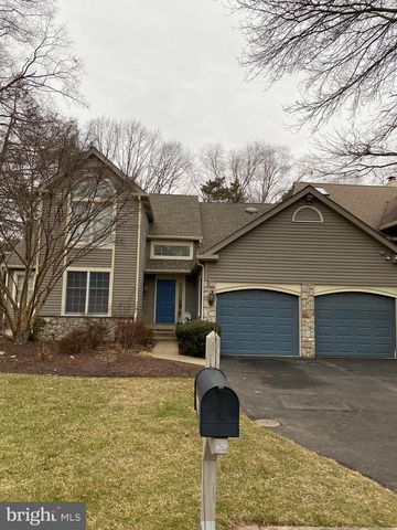 1752 OAK HILL DR, Huntingdon Valley, PA 19006