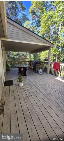 1752 OAK HILL DR, Huntingdon Valley, PA 19006