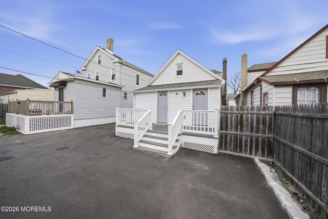 120 2nd Street Front Home, Keyport, NJ 07735