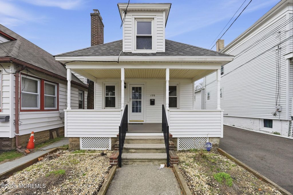 120 2nd Street Front Home, Keyport, NJ 07735