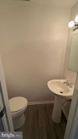 819 SLEDGEHAMMER DR, Fredericksburg, VA 22405