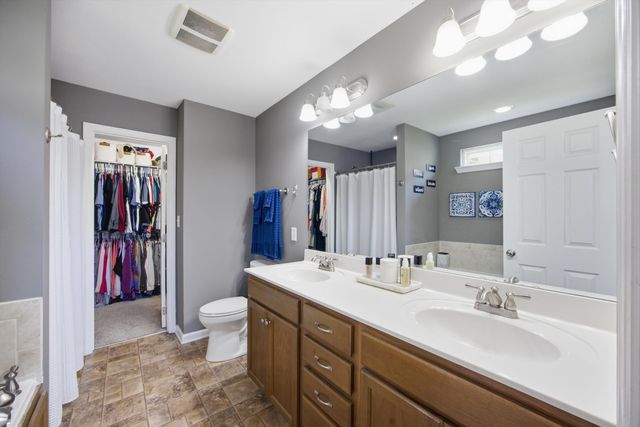 7653 Passport Drive, Ooltewah, TN 37363