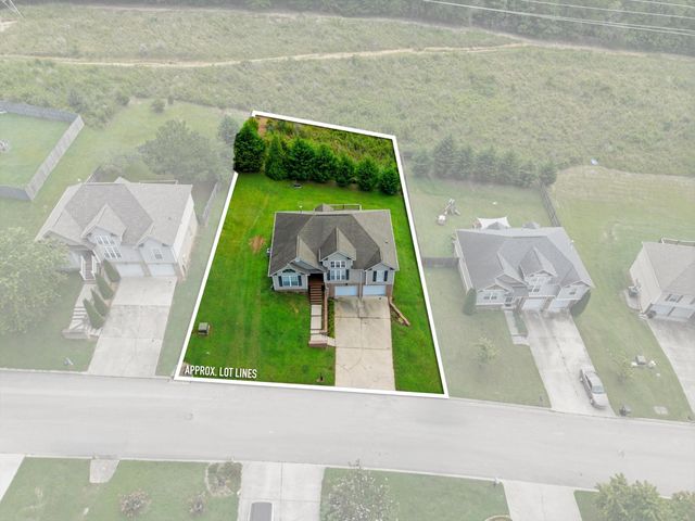 7653 Passport Drive, Ooltewah, TN 37363