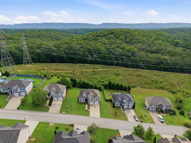 7653 Passport Drive, Ooltewah, TN 37363