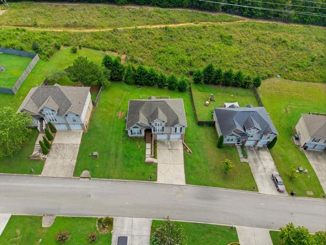 7653 Passport Drive, Ooltewah, TN 37363