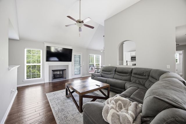 7653 Passport Drive, Ooltewah, TN 37363