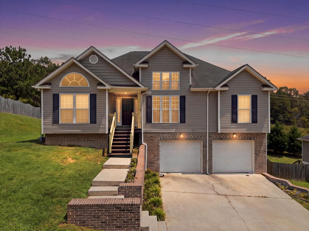7653 Passport Drive, Ooltewah, TN 37363