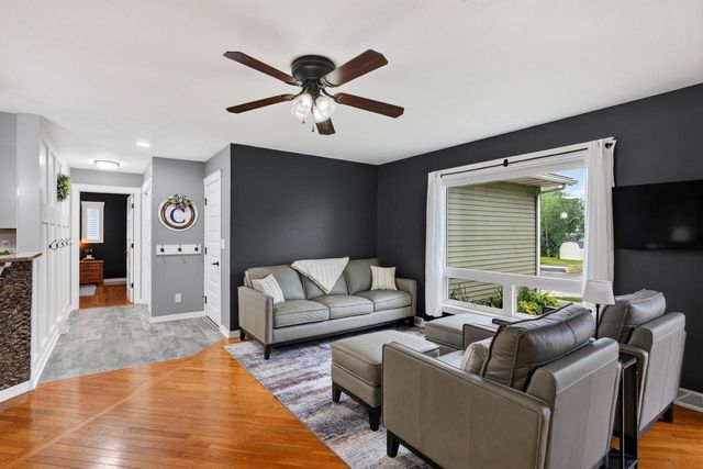 10880 Smokey Mountain Trail, Blue Mounds, WI 53517