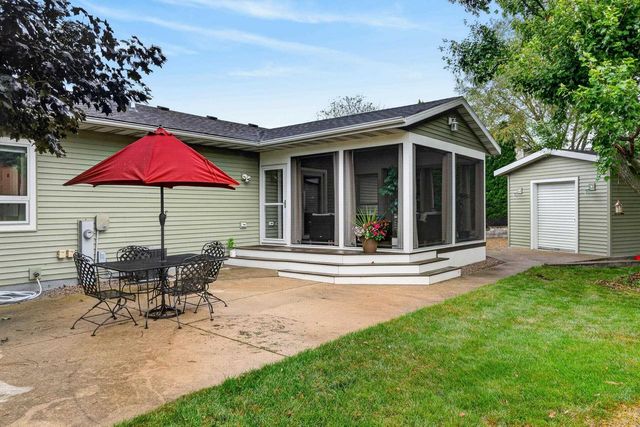 10880 Smokey Mountain Trail, Blue Mounds, WI 53517