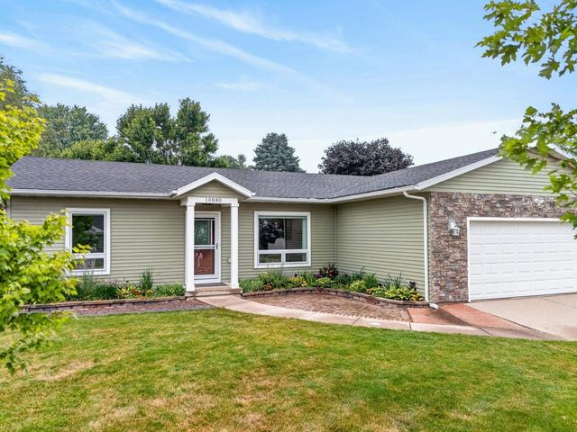 10880 Smokey Mountain Trail, Blue Mounds, WI 53517