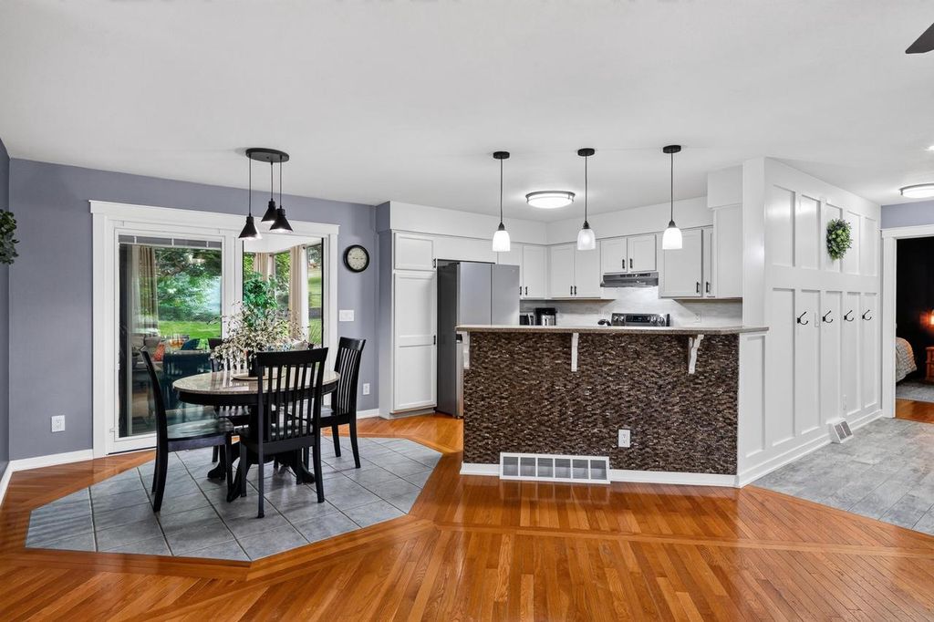 10880 Smokey Mountain Trail, Blue Mounds, WI 53517