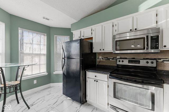 6629 Sundown Drive S, Indianapolis, IN 46254