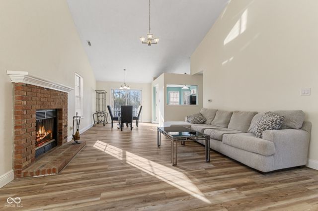 6629 Sundown Drive S, Indianapolis, IN 46254