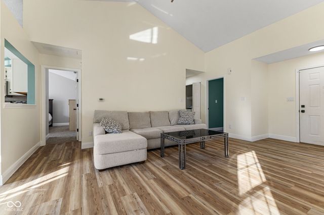 6629 Sundown Drive S, Indianapolis, IN 46254