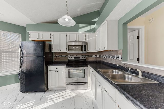 6629 Sundown Drive S, Indianapolis, IN 46254