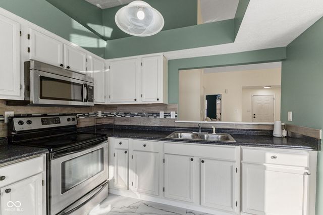 6629 Sundown Drive S, Indianapolis, IN 46254