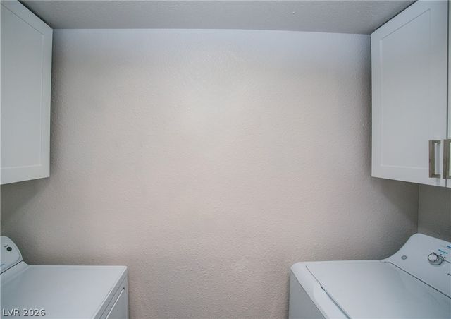 6750 Del Rey Avenue 228, Las Vegas, NV 89146