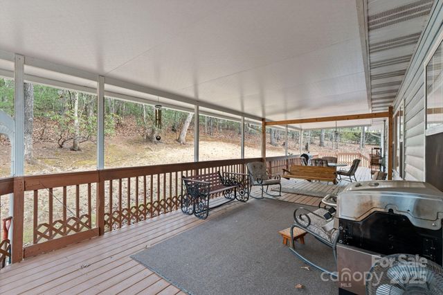 184 Trimont Mountain Road, Franklin, NC 28734