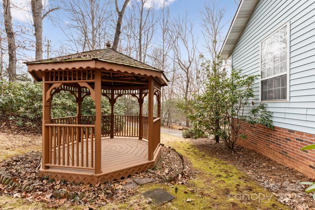 184 Trimont Mountain Road, Franklin, NC 28734