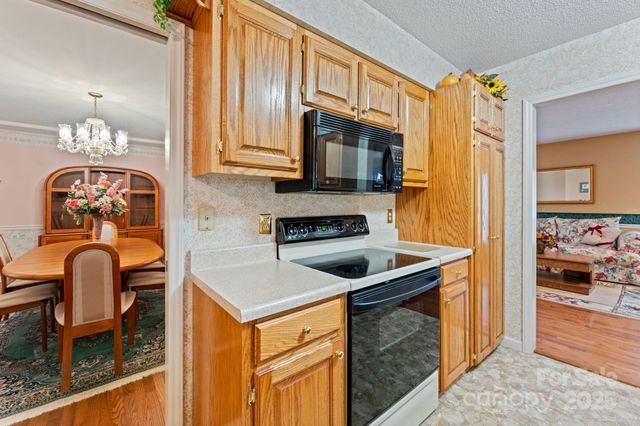 184 Trimont Mountain Road, Franklin, NC 28734