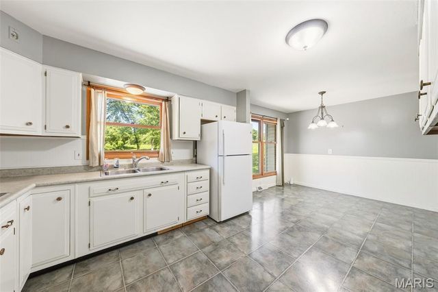 13579 Old Jamestown Road, Black Jack, MO 63033