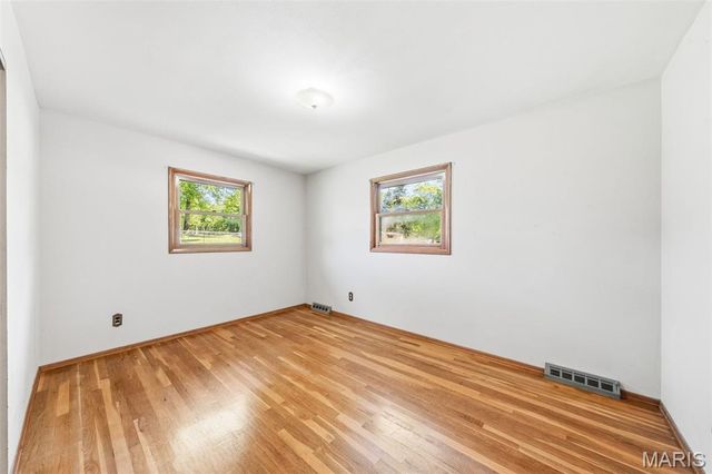 13579 Old Jamestown Road, Black Jack, MO 63033