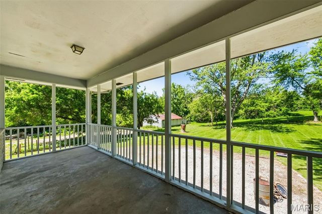 13579 Old Jamestown Road, Black Jack, MO 63033