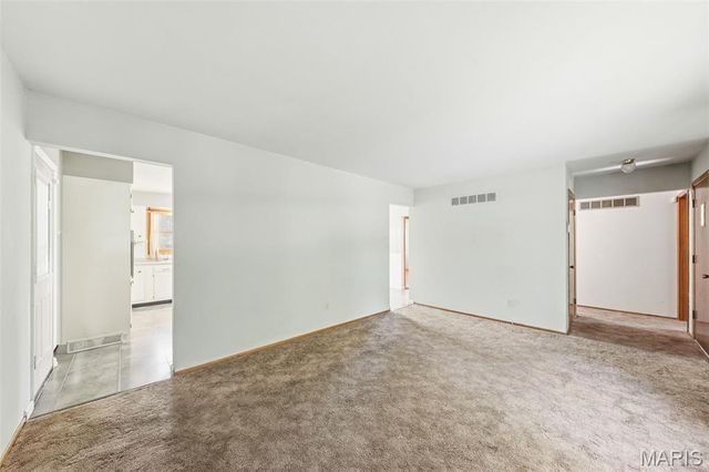 13579 Old Jamestown Road, Black Jack, MO 63033