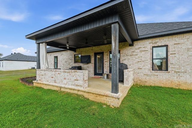 38 Edward Way, Greenbrier, AR 72058