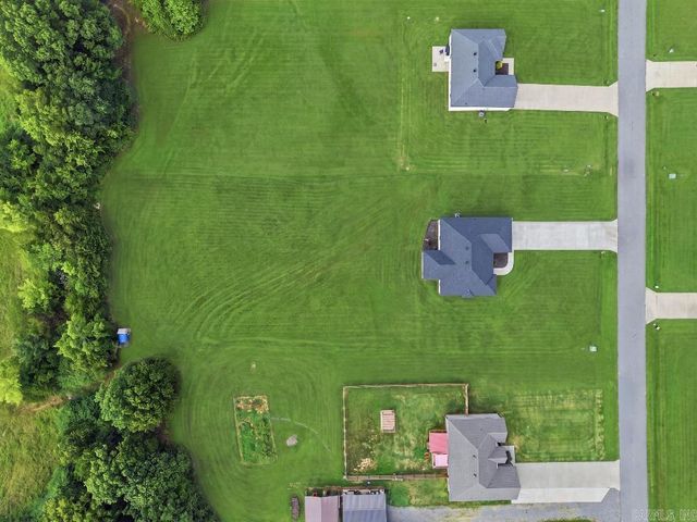 38 Edward Way, Greenbrier, AR 72058