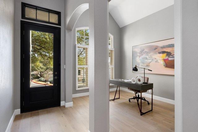 1815 Rue De St Tropez, Austin, TX 78746