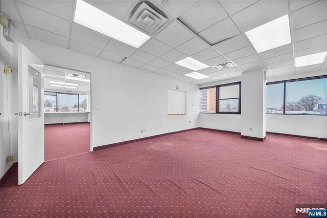 596 Anderson 202-218, Cliffside Park, NJ 07010