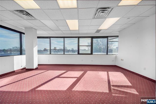 596 Anderson 202-218, Cliffside Park, NJ 07010