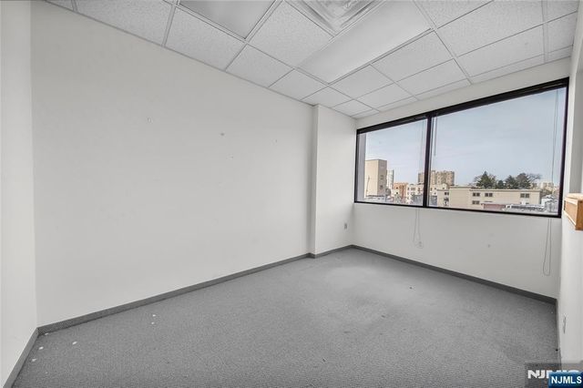 596 Anderson 202-218, Cliffside Park, NJ 07010