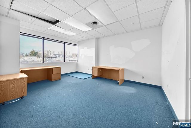 596 Anderson 202-218, Cliffside Park, NJ 07010