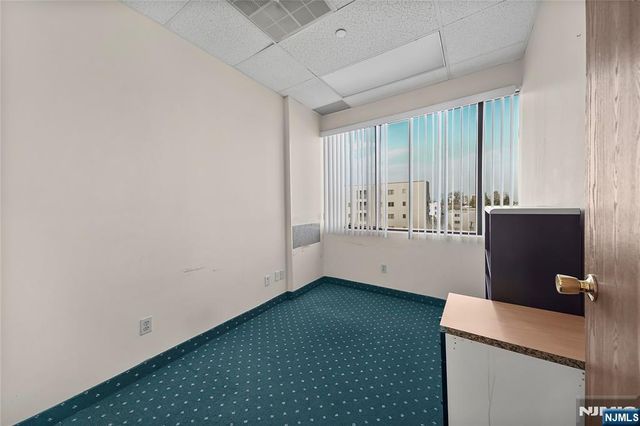 596 Anderson 202-218, Cliffside Park, NJ 07010