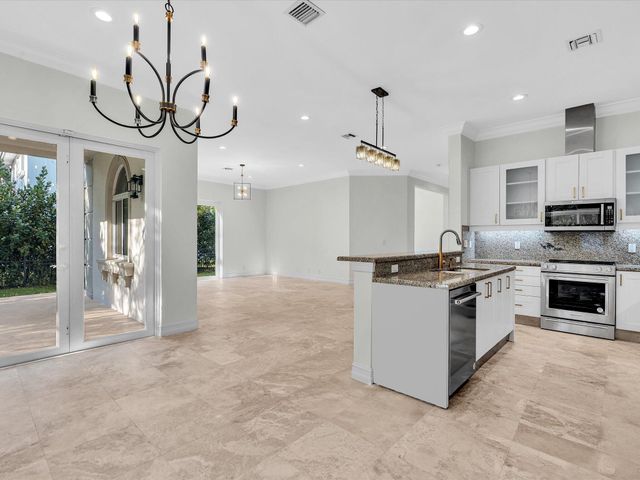 3559 Forest View Circle, Dania Beach, FL 33312