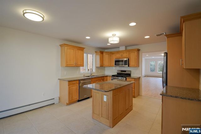 343B Harriet Avenue, Palisades Park, NJ 07650