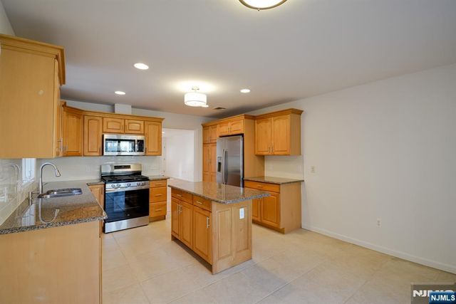 343B Harriet Avenue, Palisades Park, NJ 07650