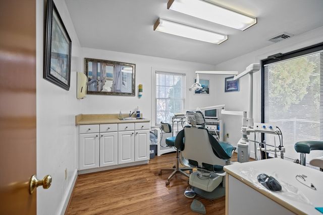 74 Valley, Middletown, RI 02842