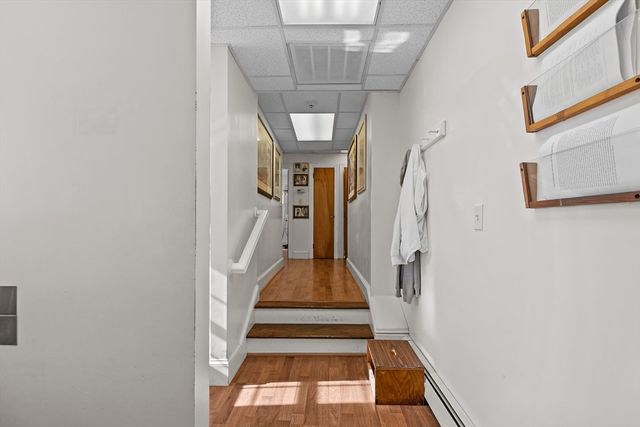74 Valley, Middletown, RI 02842