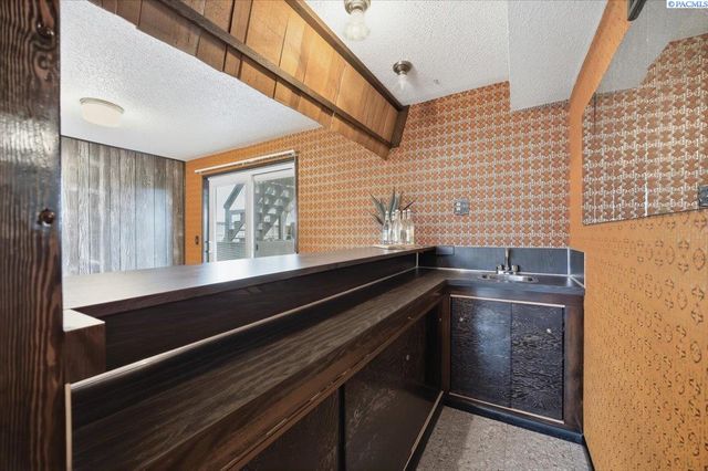 2620 W Klamath Ave, Kennewick, WA 99336