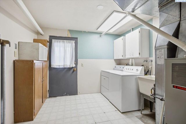 2620 W Klamath Ave, Kennewick, WA 99336