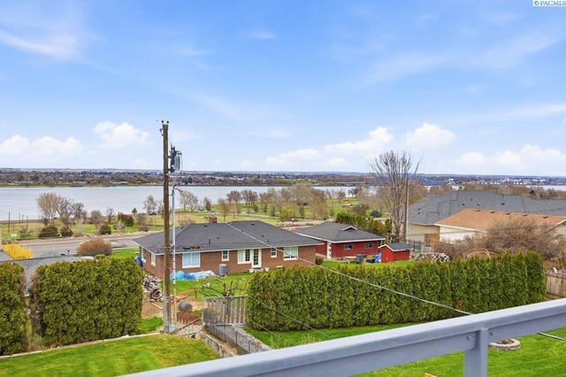 2620 W Klamath Ave, Kennewick, WA 99336