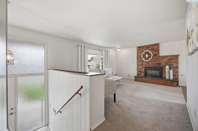 2620 W Klamath Ave, Kennewick, WA 99336