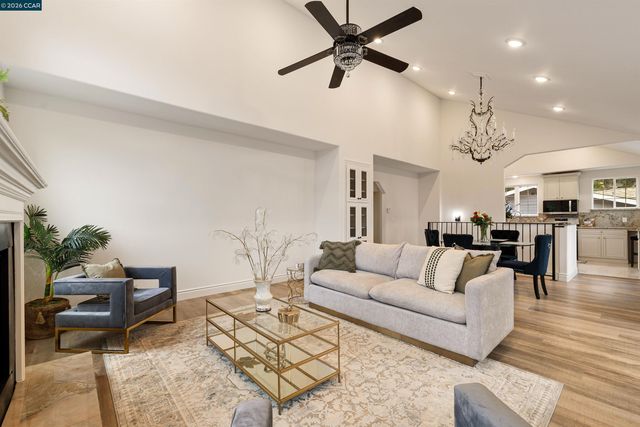 3426 Pierson St, Oakland, CA 94619